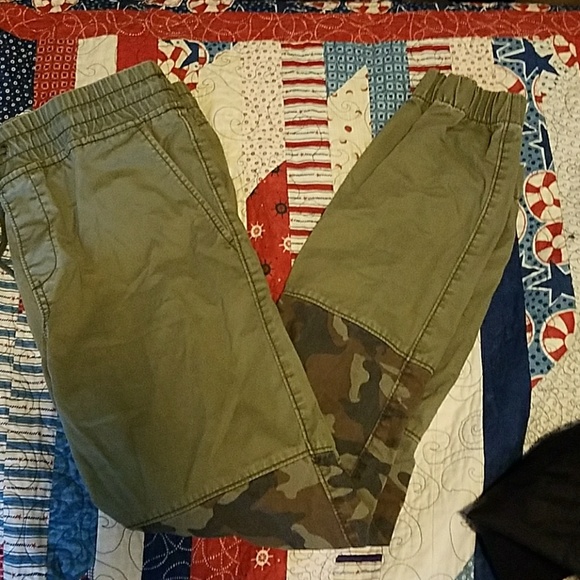Aeropostale Other - Green/camo Aeropostale joggers